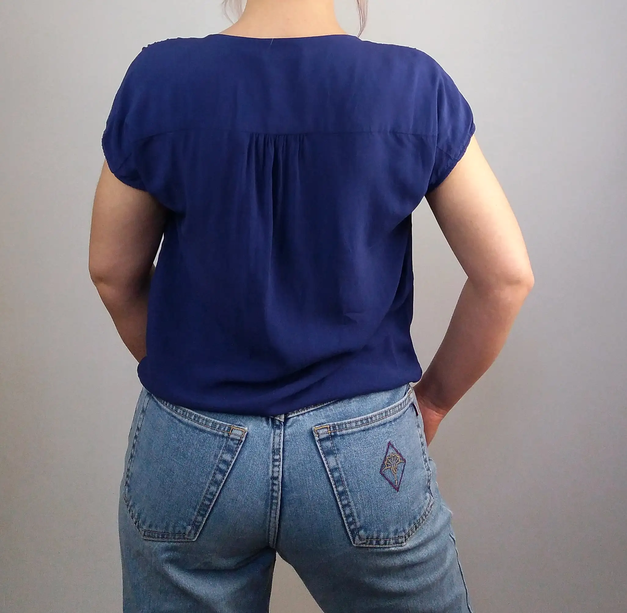 AHLENS blue viscose top wrap blouse | Size XS-S