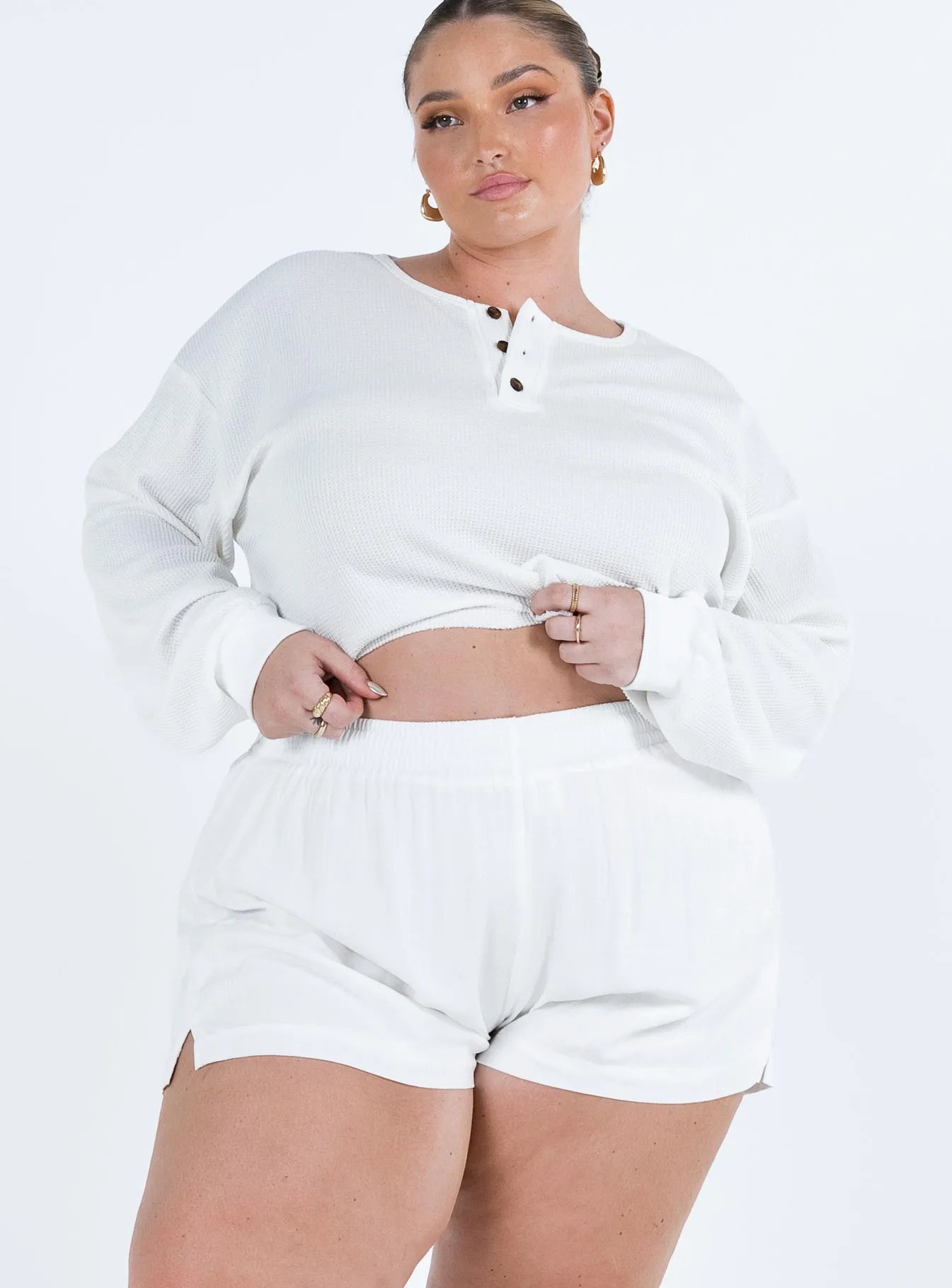 Beach House White Shorts Curve