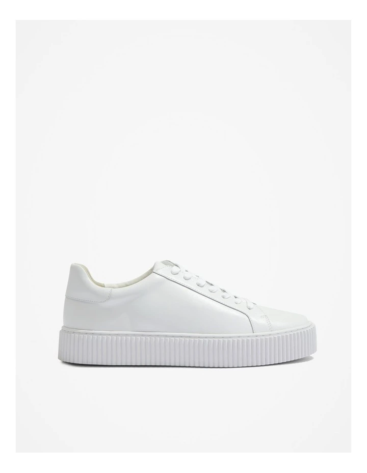 Freya Sneaker in White