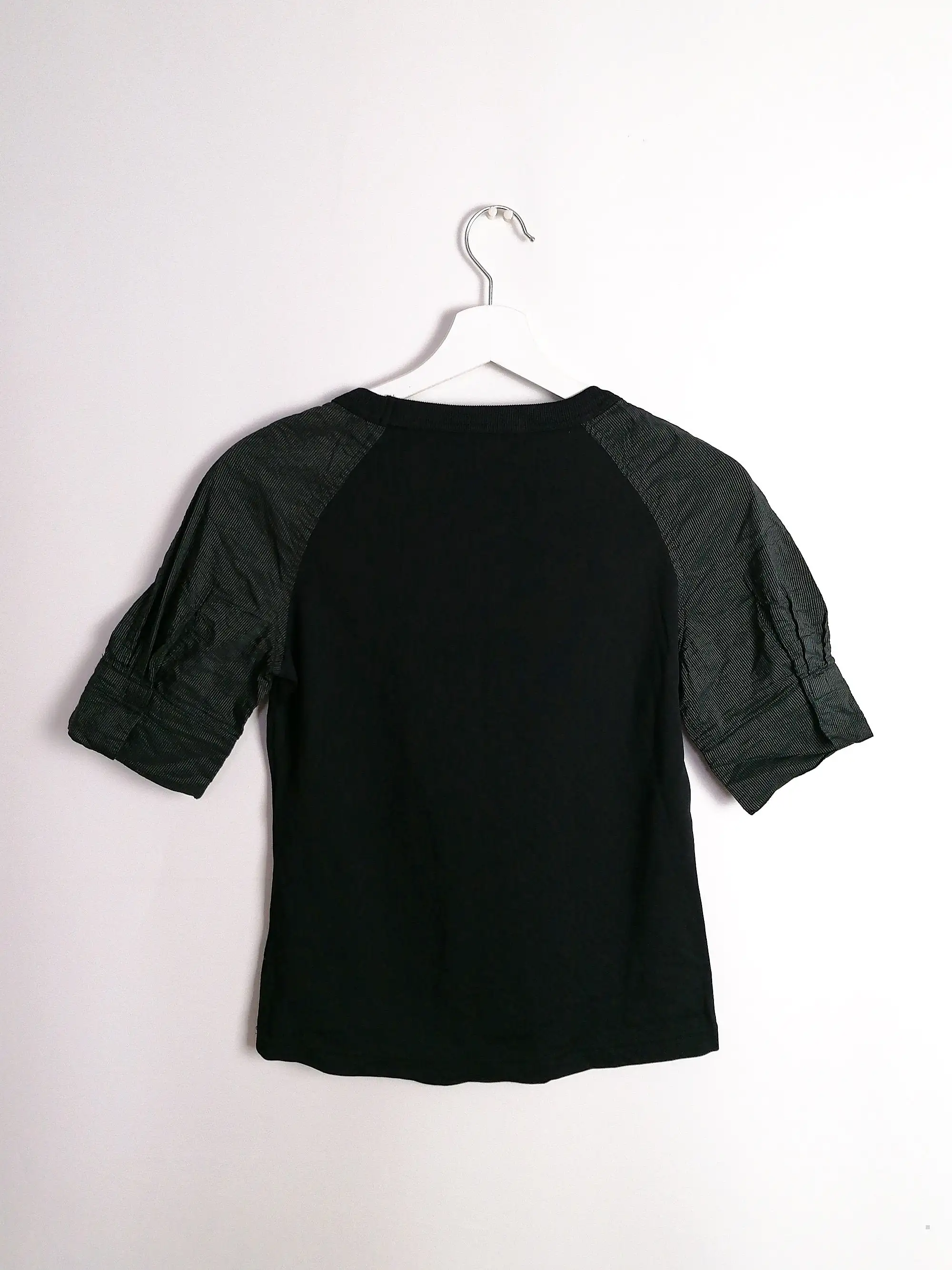 MARC CAIN Puffy Sleeves Top in Black - size XS-S