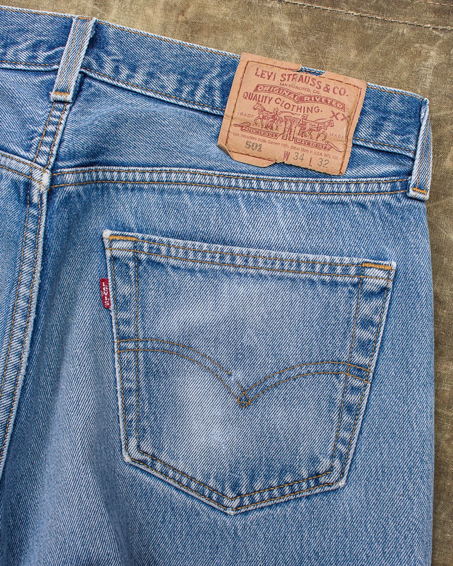 No. 10 Vintage 1990's Made in USA Levi's 501 Jeans W34