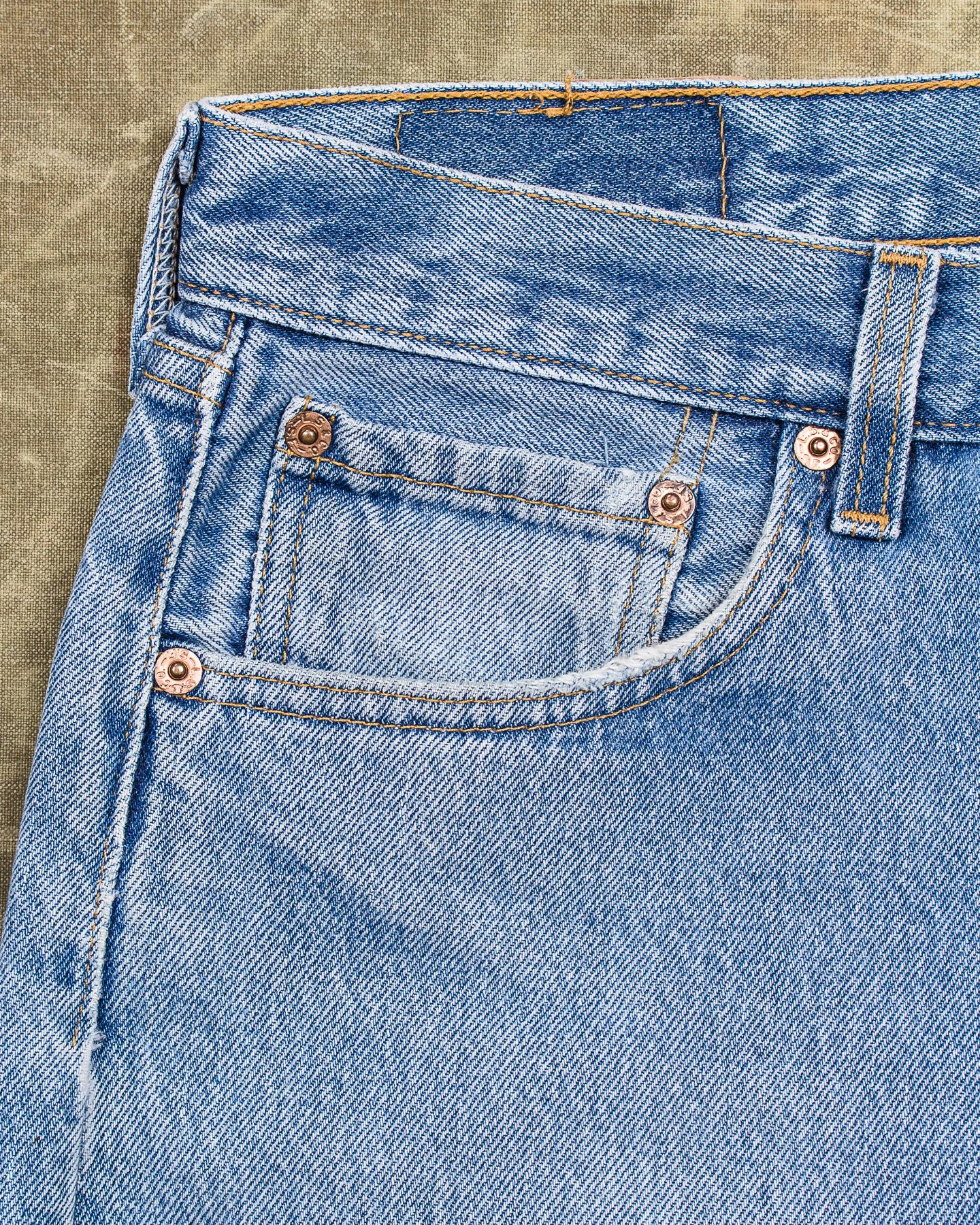 No. 10 Vintage 1990's Made in USA Levi's 501 Jeans W34