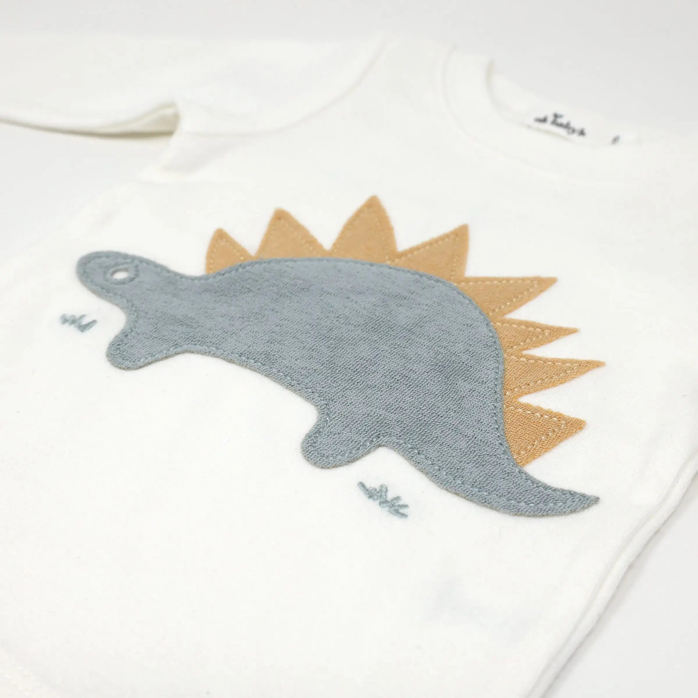 oh baby! Two Piece Set Mist Stegosaurus Applique - Cream