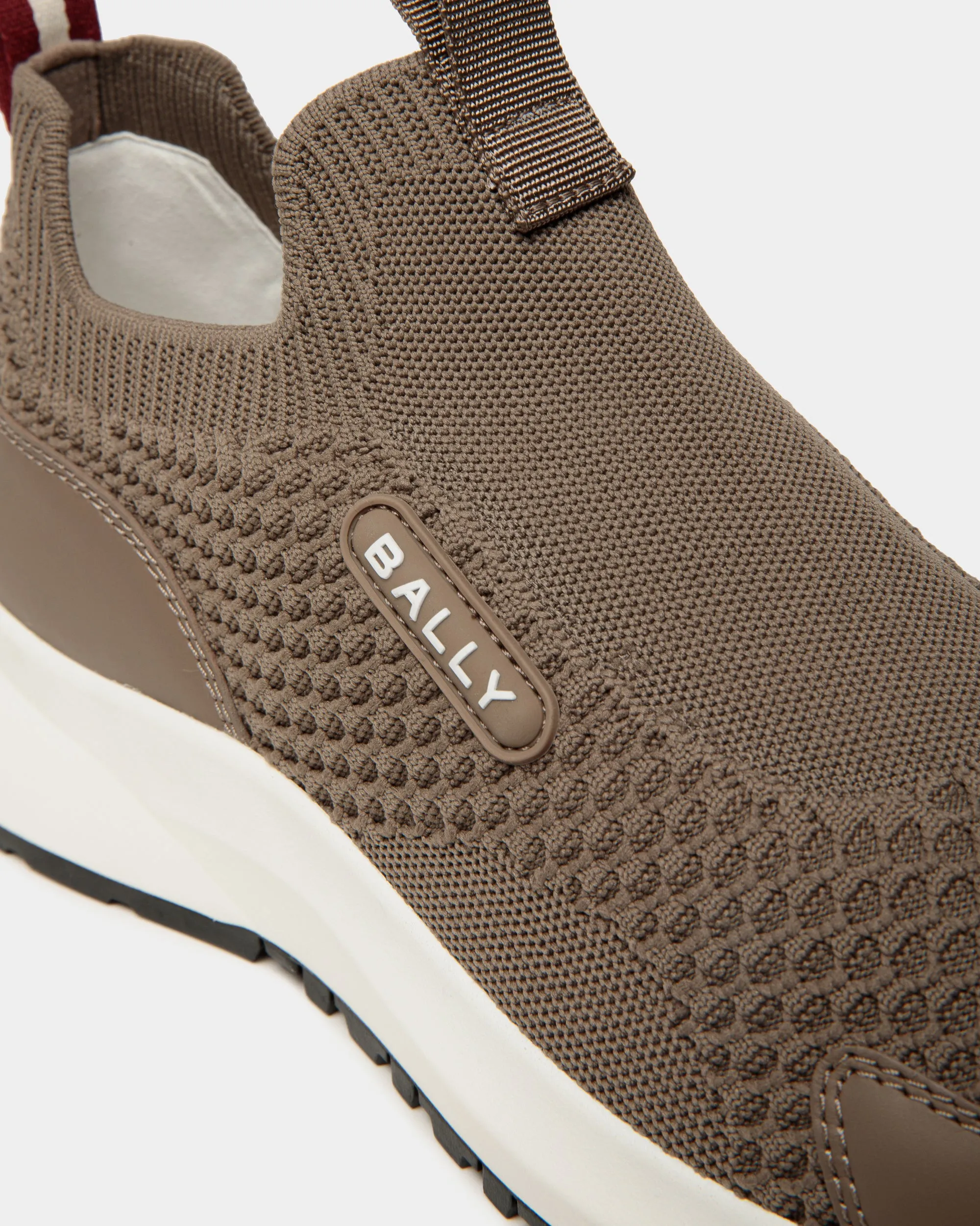 Outline Sneaker In Taupe Knit