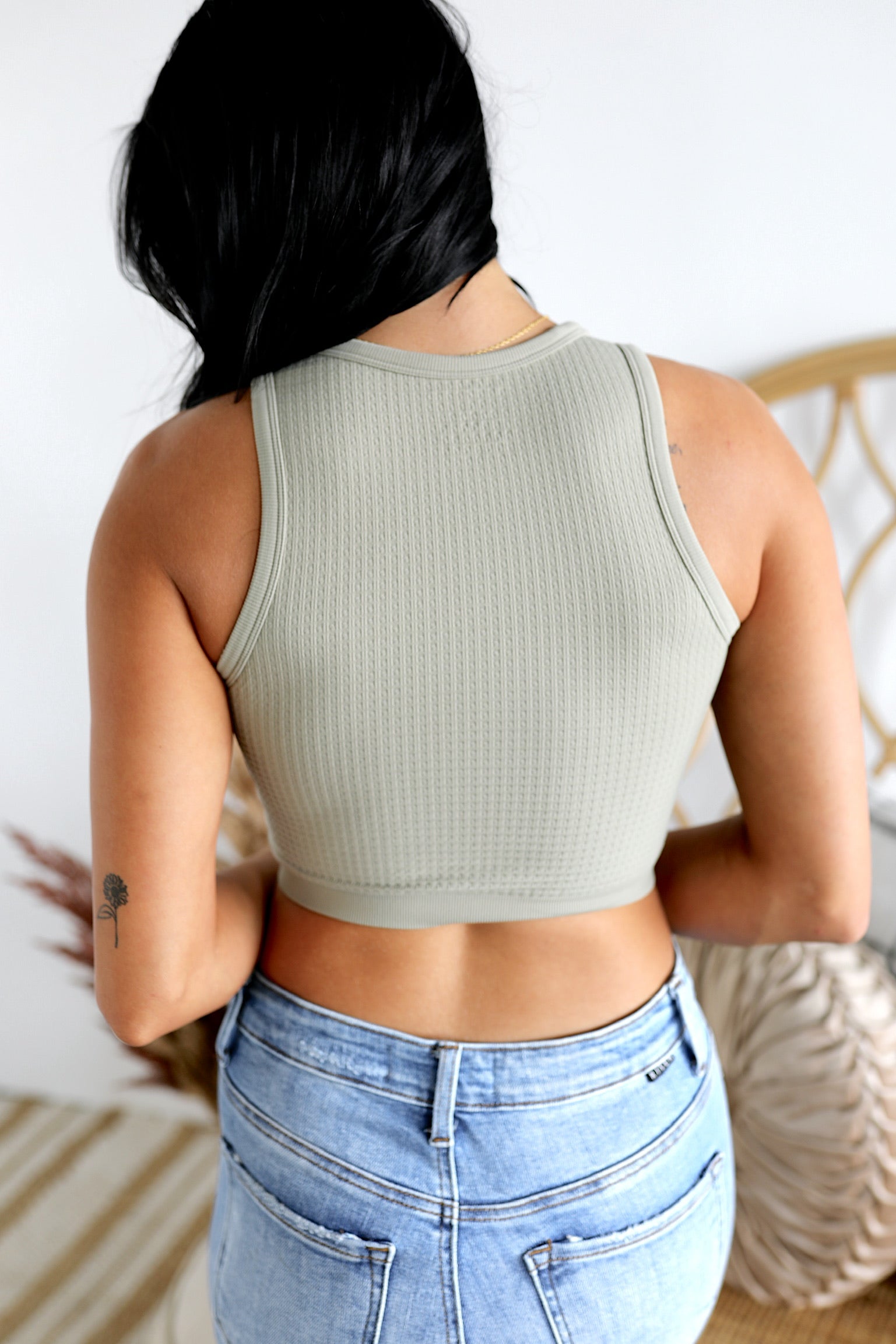 SIZE S/M Jillian Basic Crop Top