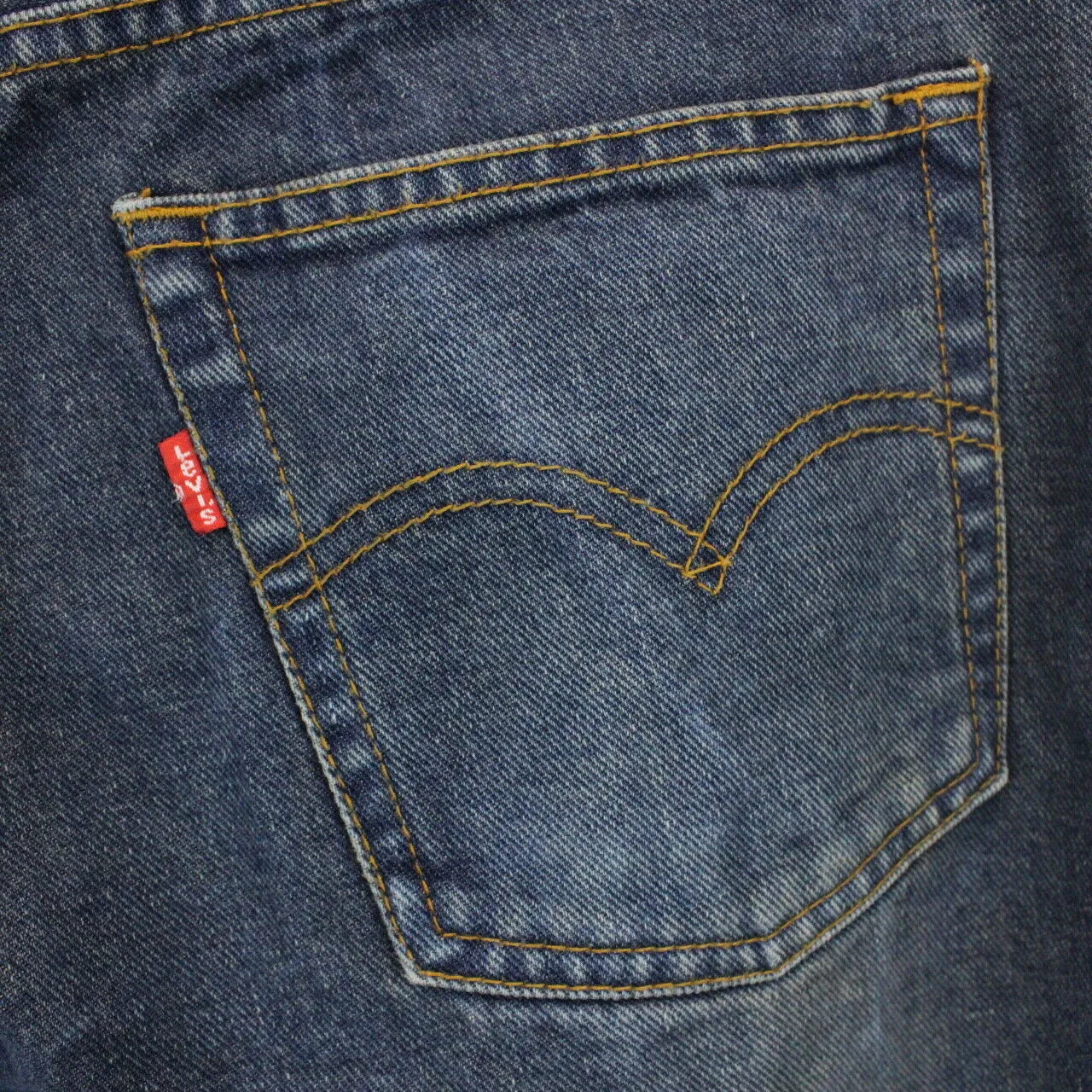 Vintage 90s LEVIS 501 Jeans Blue | W34 L32