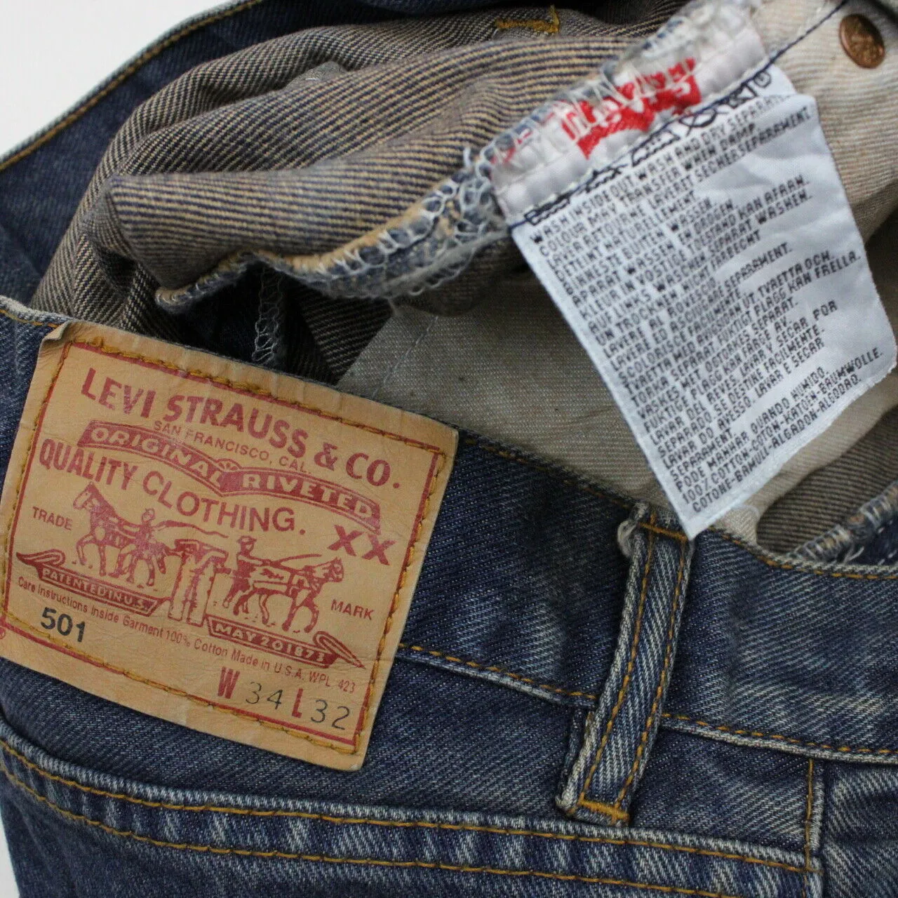 Vintage 90s LEVIS 501 Jeans Blue | W34 L32